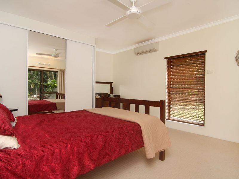7 Fry Close, Whitfield QLD 4870