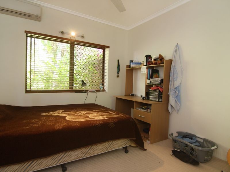 7 Fry Close, Whitfield QLD 4870