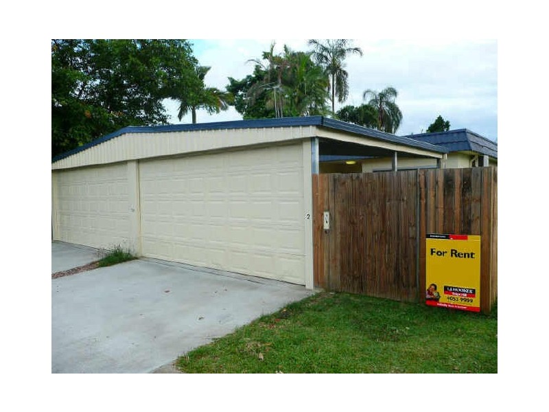 2/155 Greenslopes Street, Edge Hill QLD 4870