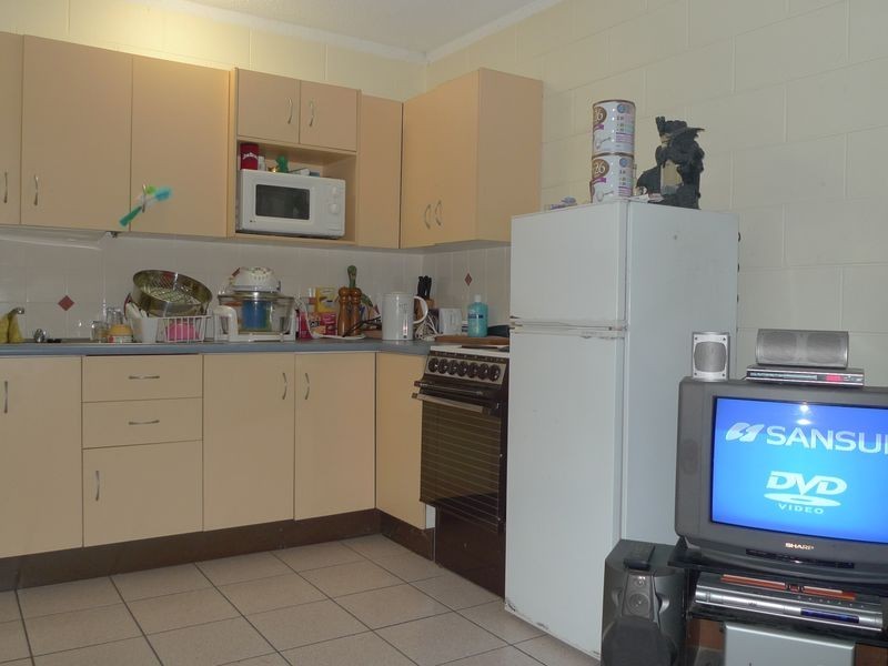 9/40 Moody Street, Manoora QLD 4870