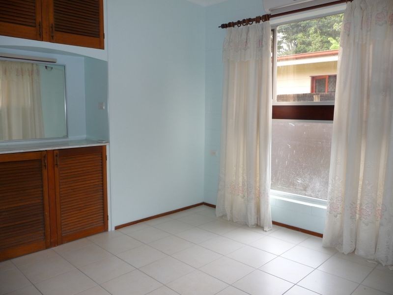 10 English Street, Manunda QLD 4870