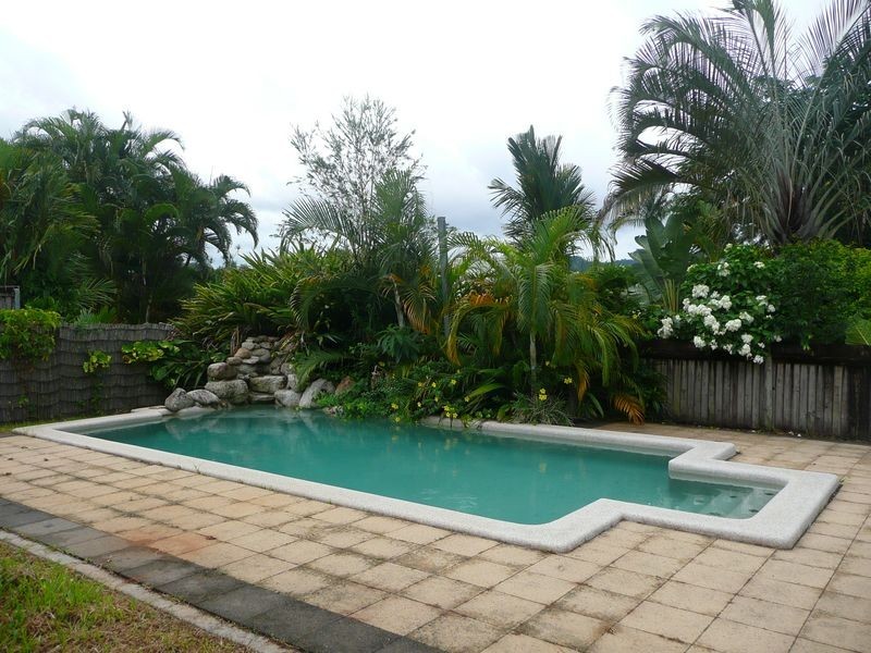 68 Callum Street, Mooroobool QLD 4870