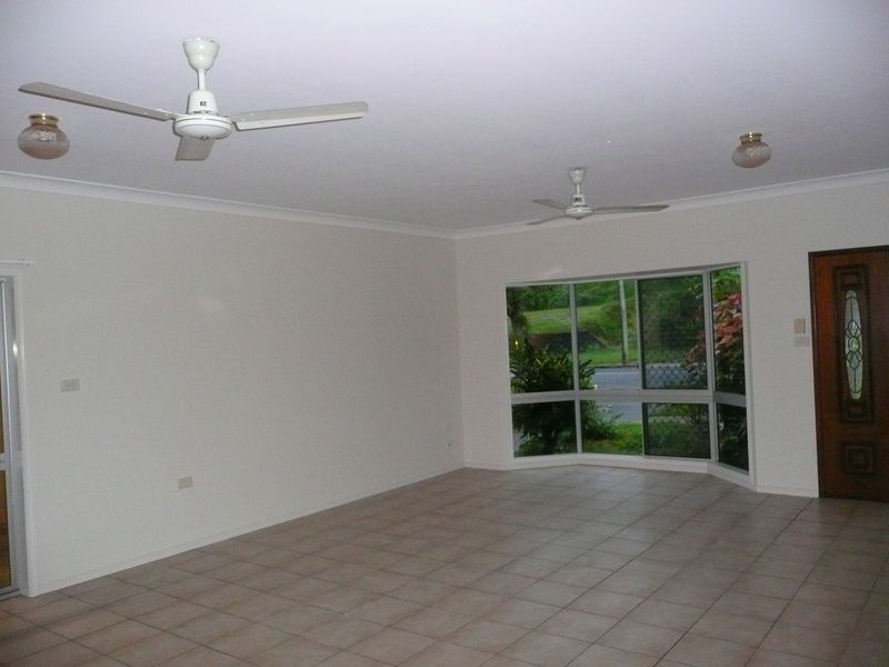 68 Callum Street, Mooroobool QLD 4870