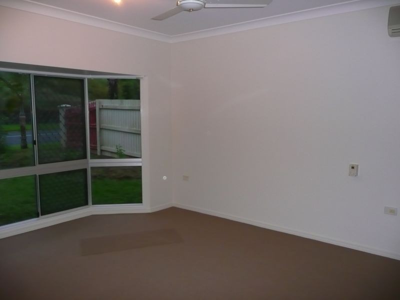 68 Callum Street, Mooroobool QLD 4870