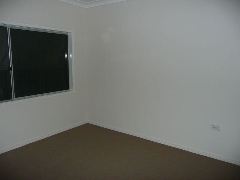 68 Callum Street, Mooroobool QLD 4870