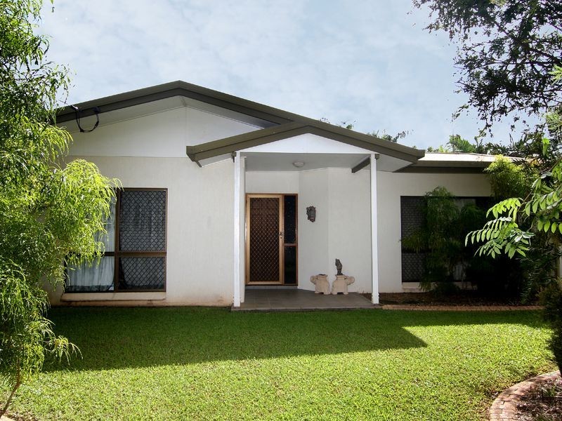 48 Callum Street, Mooroobool QLD 4870