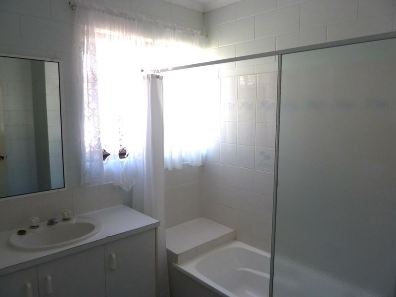 48 Callum Street, Mooroobool QLD 4870