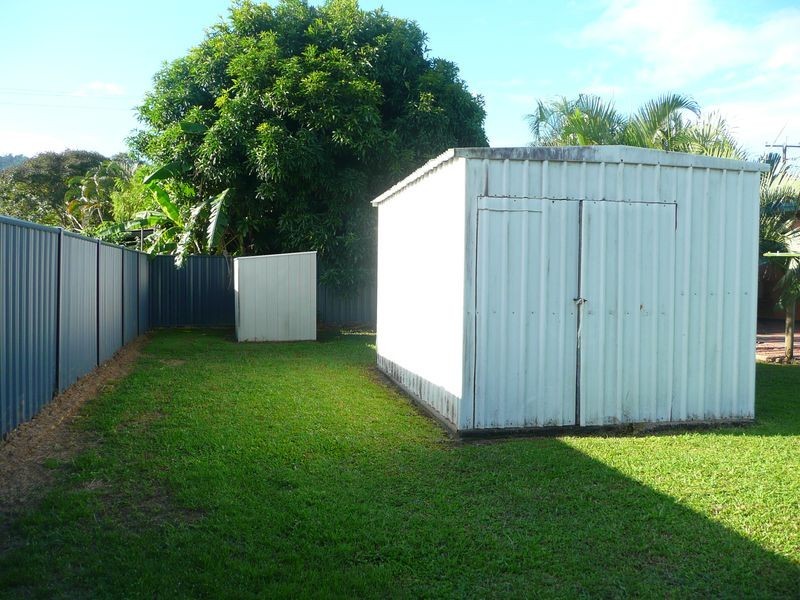 263 Pease Street, Edge Hill QLD 4870