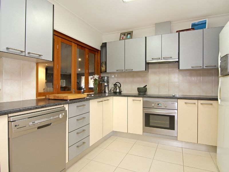 41 Windarra Street, Woree QLD 4868