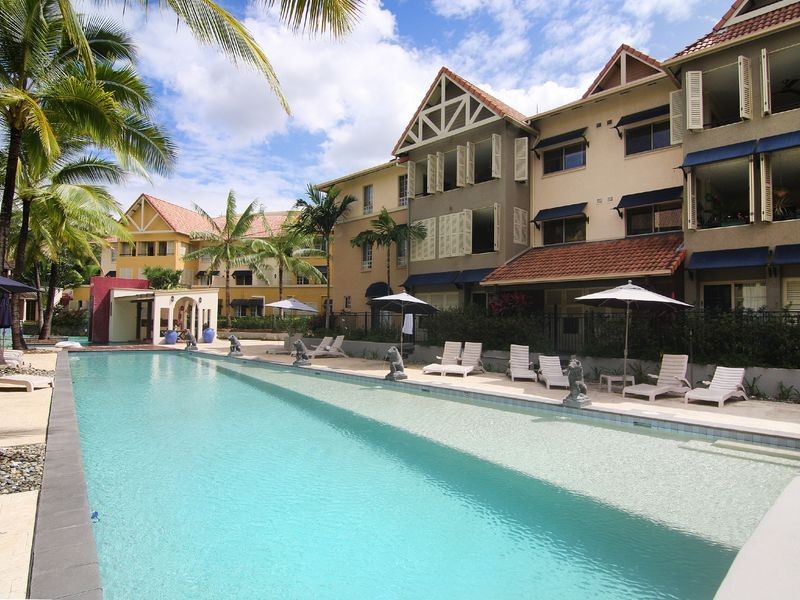 410/2 Greenslopes Street, Cairns North QLD 4870