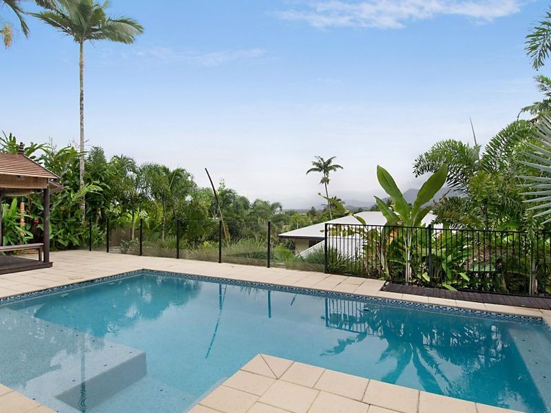 56 Hutchinson Street, Whitfield QLD 4870