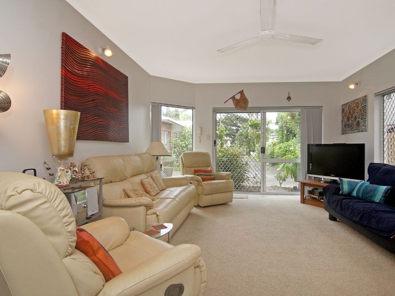 3/111 Callaghan Street, Mooroobool QLD 4870