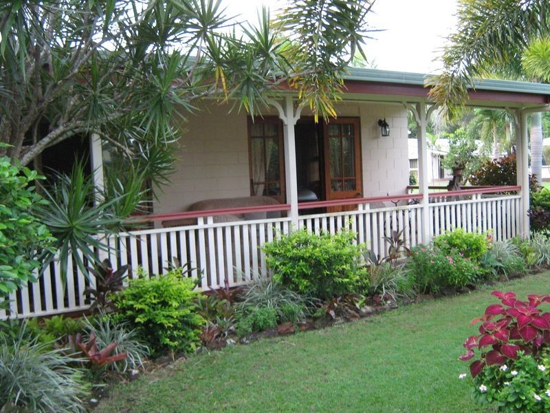 2 Dawson Street, Bramston Beach QLD 4871