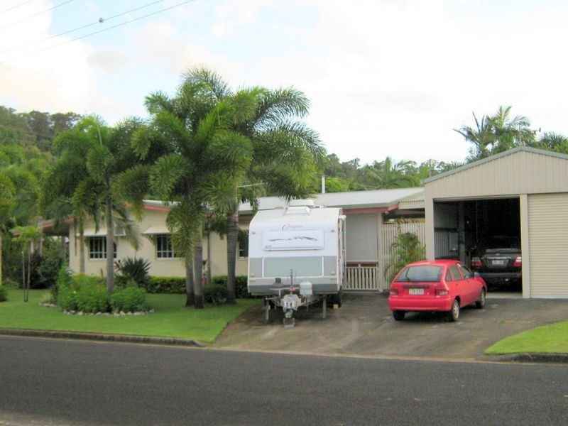 2 Dawson Street, Bramston Beach QLD 4871