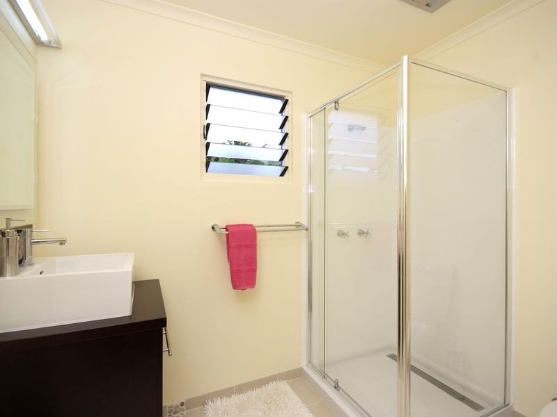 7 Neeve Close, Whitfield QLD 4870