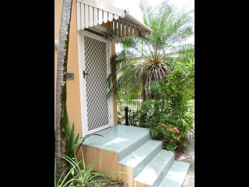 Manoora QLD 4870