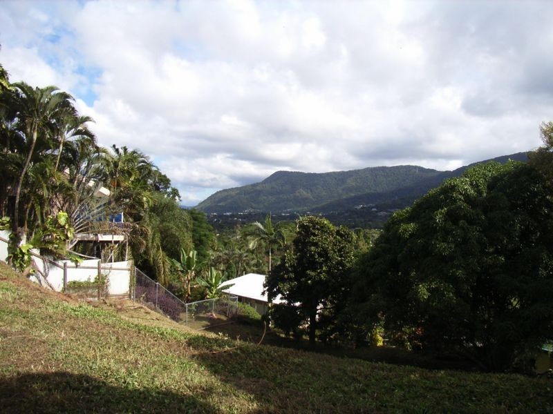 35 Koppen Terrace, Mooroobool QLD 4870