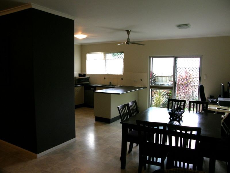 6 Lime Street, Mooroobool QLD 4870