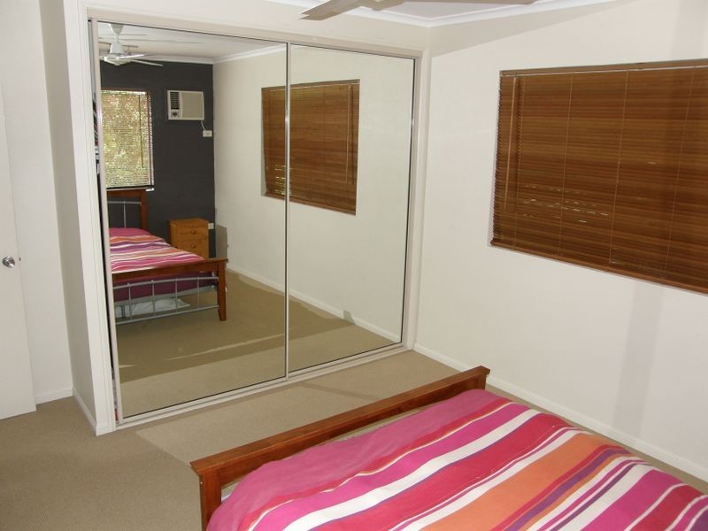 6 Lime Street, Mooroobool QLD 4870