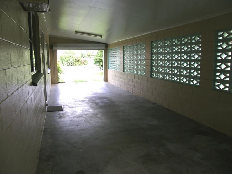 6 Lime Street, Mooroobool QLD 4870