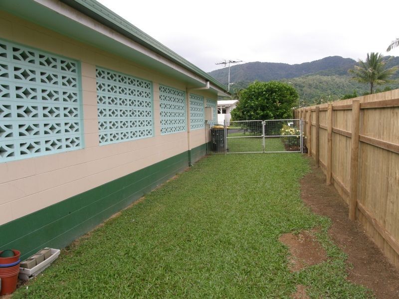 6 Lime Street, Mooroobool QLD 4870