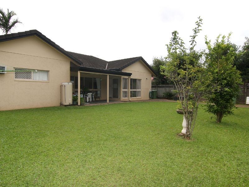 19 Meander Close, Brinsmead QLD 4870