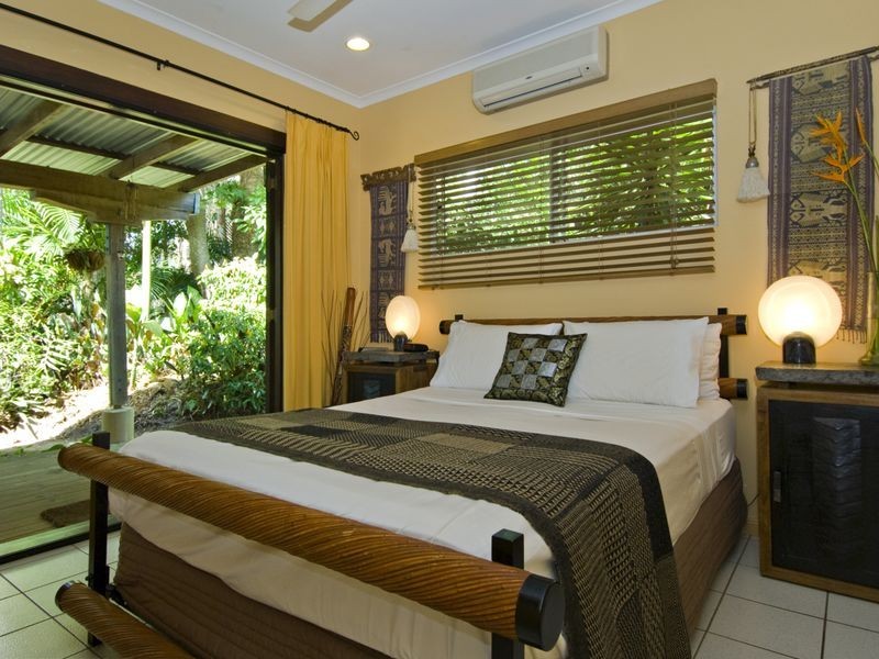 30 Caribbean Street, Cairns QLD 4870