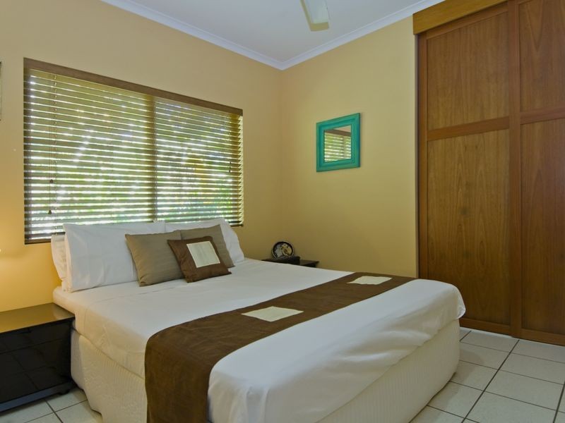 30 Caribbean Street, Cairns QLD 4870