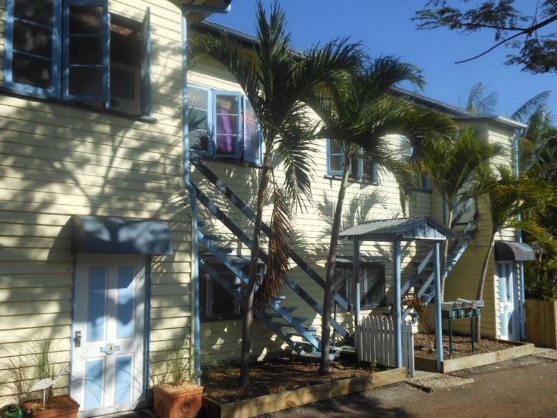 3/5 Mitchell Street, Machans Beach QLD 4878