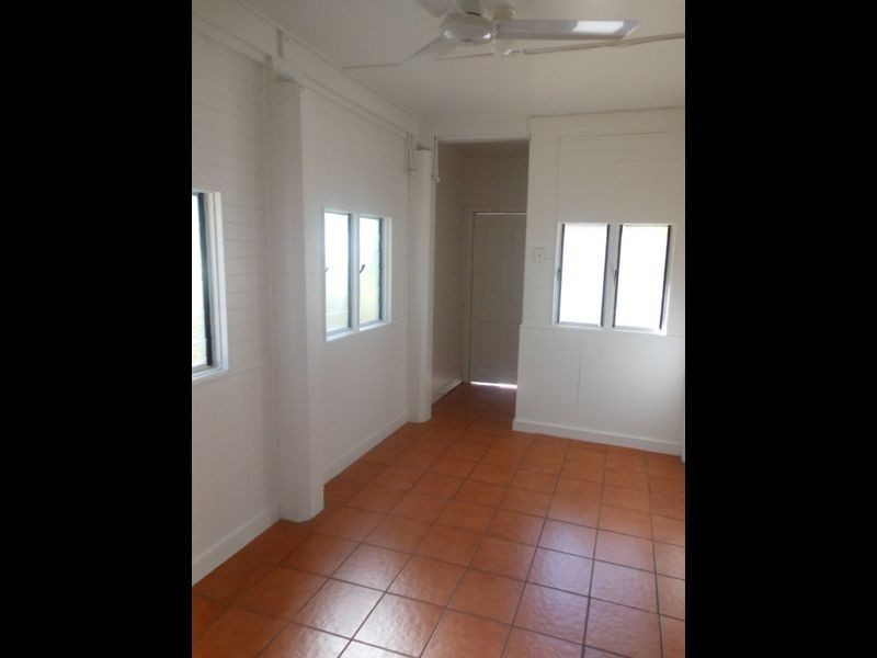 3/5 Mitchell Street, Machans Beach QLD 4878