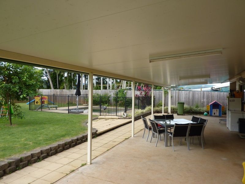 14 Tracey Close, Woree QLD 4868