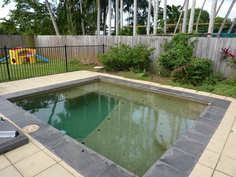 14 Tracey Close, Woree QLD 4868