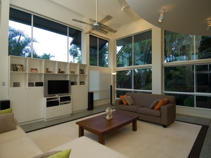 182 Hillview Crescent, Whitfield QLD 4870