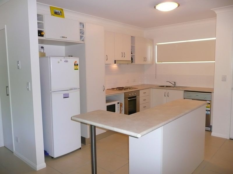 25/1-7 Ernest Street, Redlynch QLD 4870