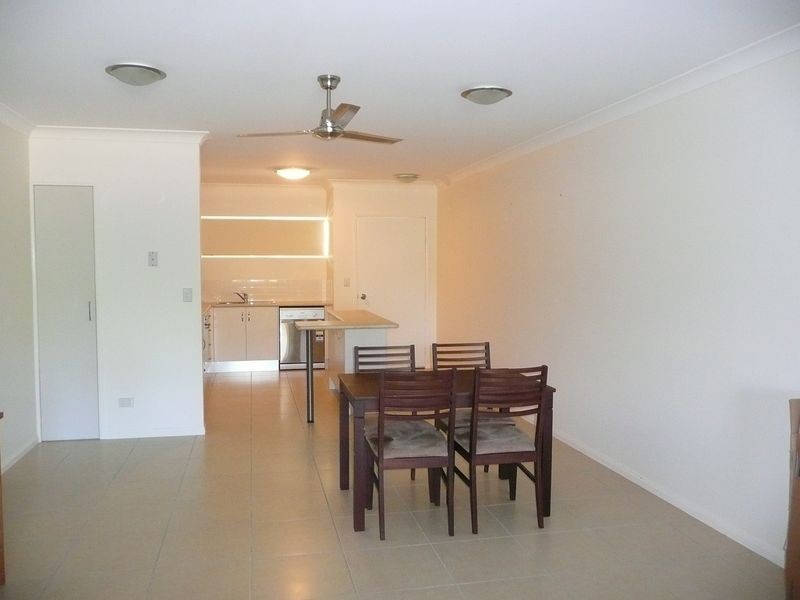 25/1-7 Ernest Street, Redlynch QLD 4870