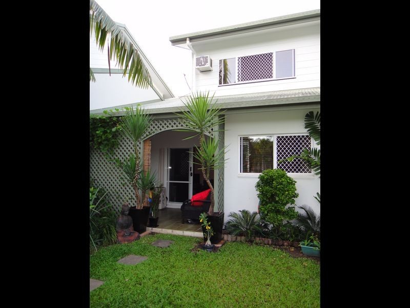 2/19 Grantala Street, Manoora QLD 4870