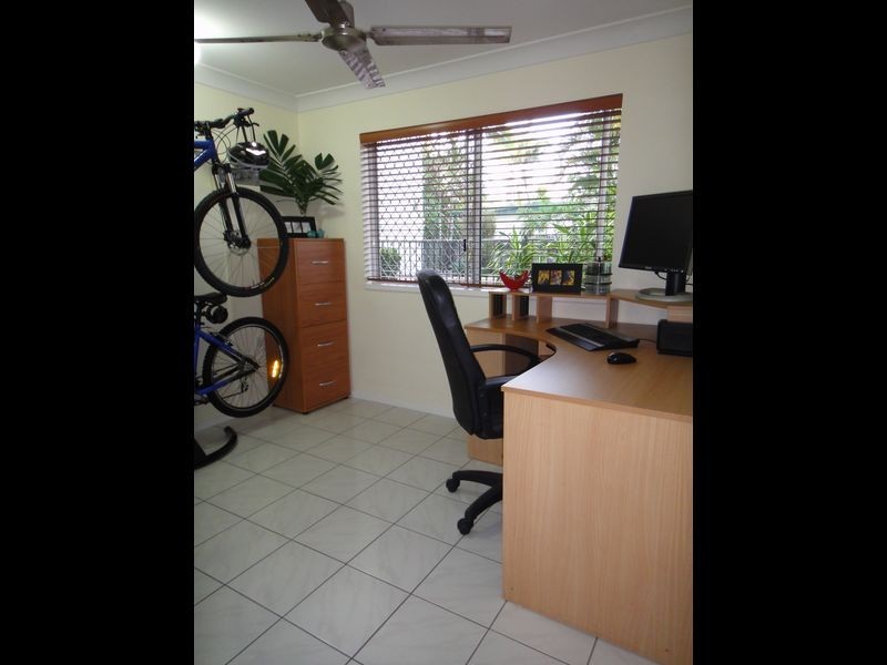 2/19 Grantala Street, Manoora QLD 4870