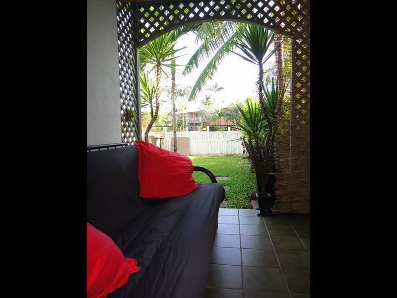 2/19 Grantala Street, Manoora QLD 4870