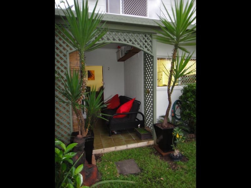 2/19 Grantala Street, Manoora QLD 4870