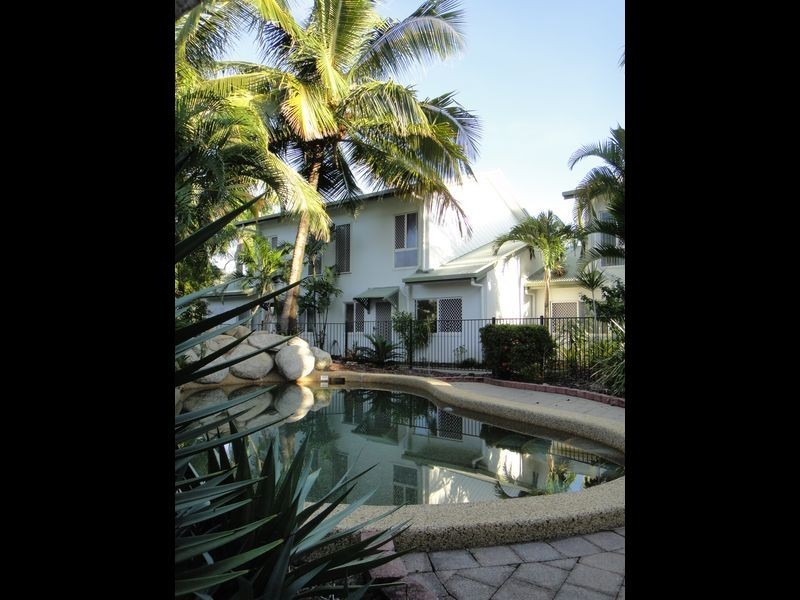 2/19 Grantala Street, Manoora QLD 4870