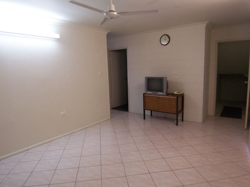 7/11 Crathern Close, Edge Hill QLD 4870