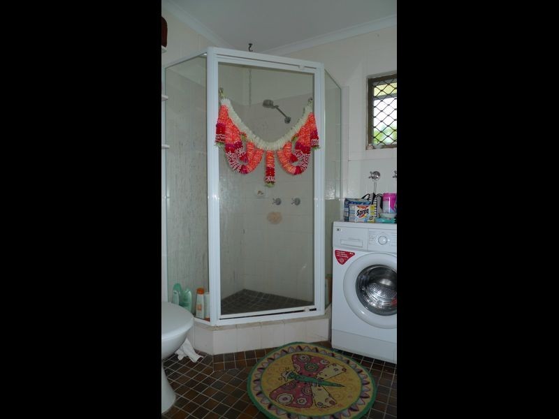 8/31 Miles Street, Manoora QLD 4870