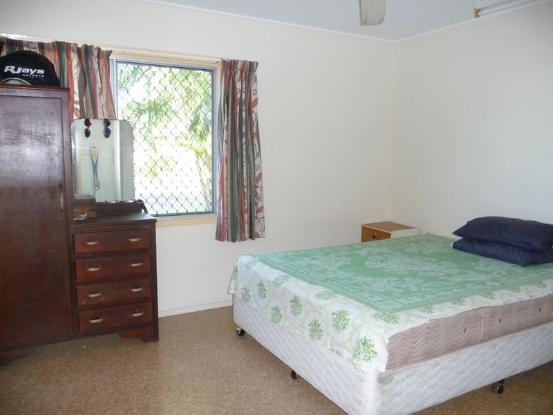 42 Sperring Street, Manunda QLD 4870