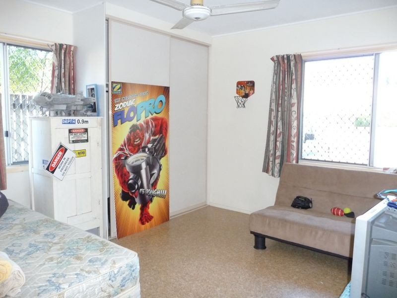 42 Sperring Street, Manunda QLD 4870