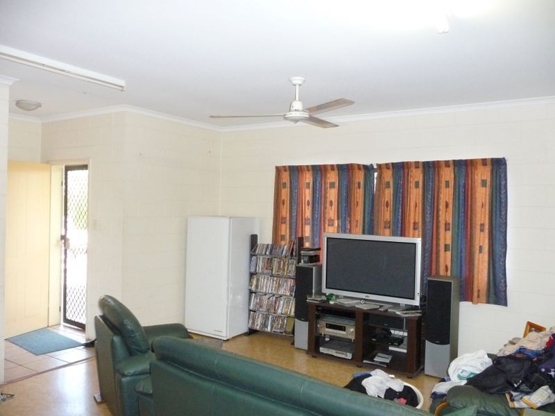 42 Sperring Street, Manunda QLD 4870