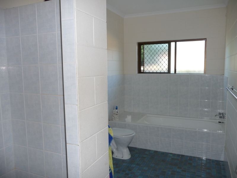 42 Sperring Street, Manunda QLD 4870