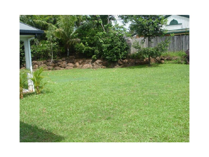 40 Daphne Drive, Redlynch QLD 4870