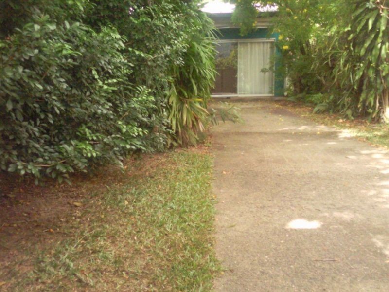 14 English Street, Manunda QLD 4870