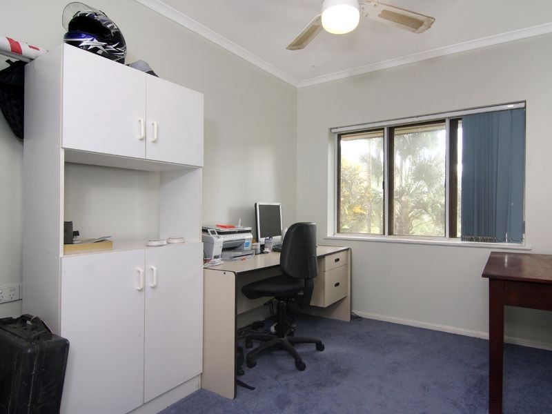 18-20 Cascade Drive, Redlynch QLD 4870