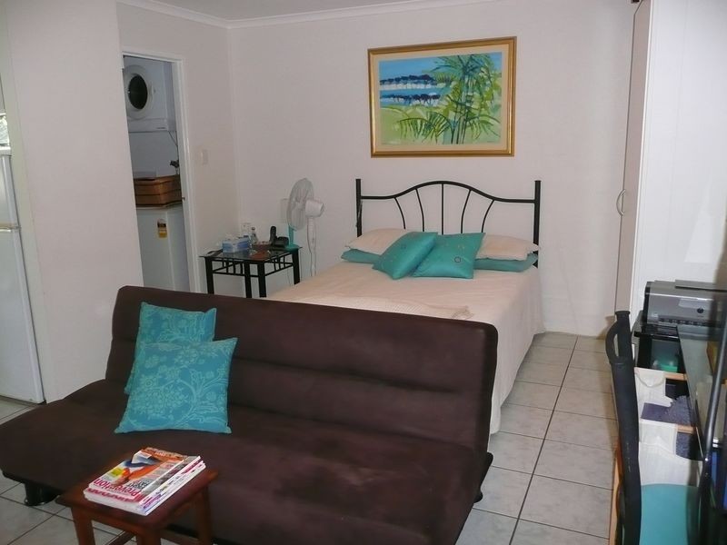 15/394 Mayers Street, Edge Hill QLD 4870